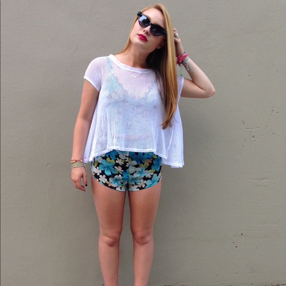 Emma & Sam Mesh Tee - Picture 2 of 6